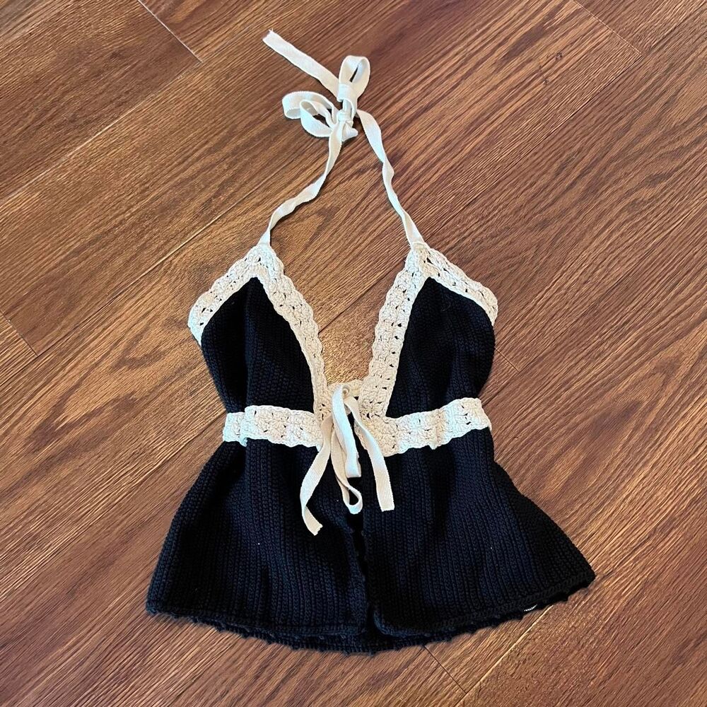 Forever-21 Women's Black Crop-top